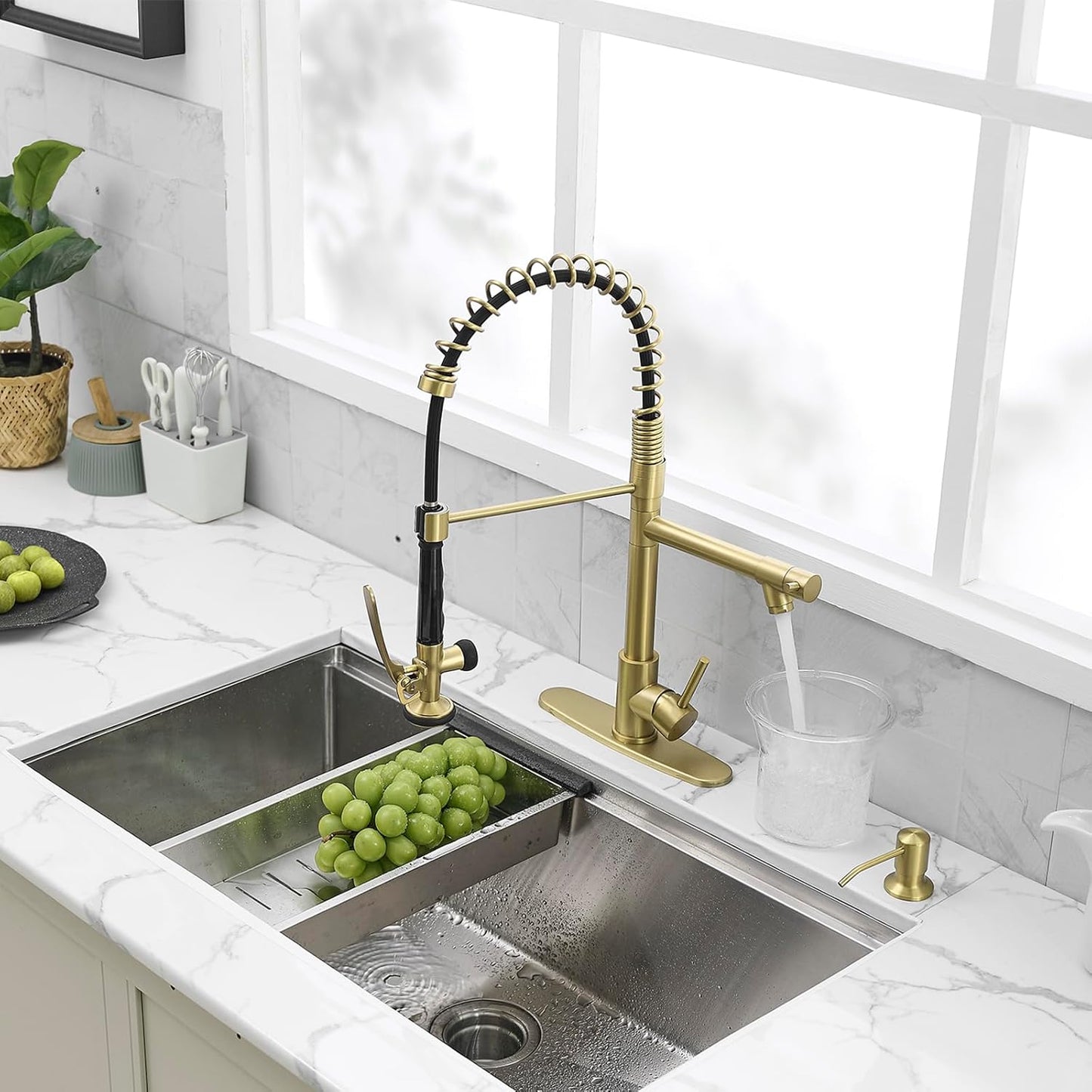 Fapully Commercial Kitchen Sink Faucet with Pull Down Sprayer Brushed Gold Single Handle Faucets for Kitchen Sink, Kitchen Faucet with Soap Dispenser and Deck Plack for 4 Hole