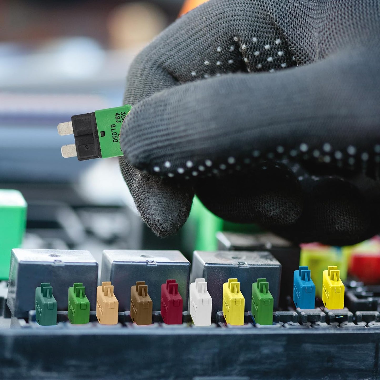 GLOSO Circuit Breaker E39 (T3) Manual Reset Fuse for Car Truck RV Automotive Marine Boat Trolling Motor & Custom Wiring Audio Battery Protection/Low Profile ATC/ATO (15A - 3 Pack)