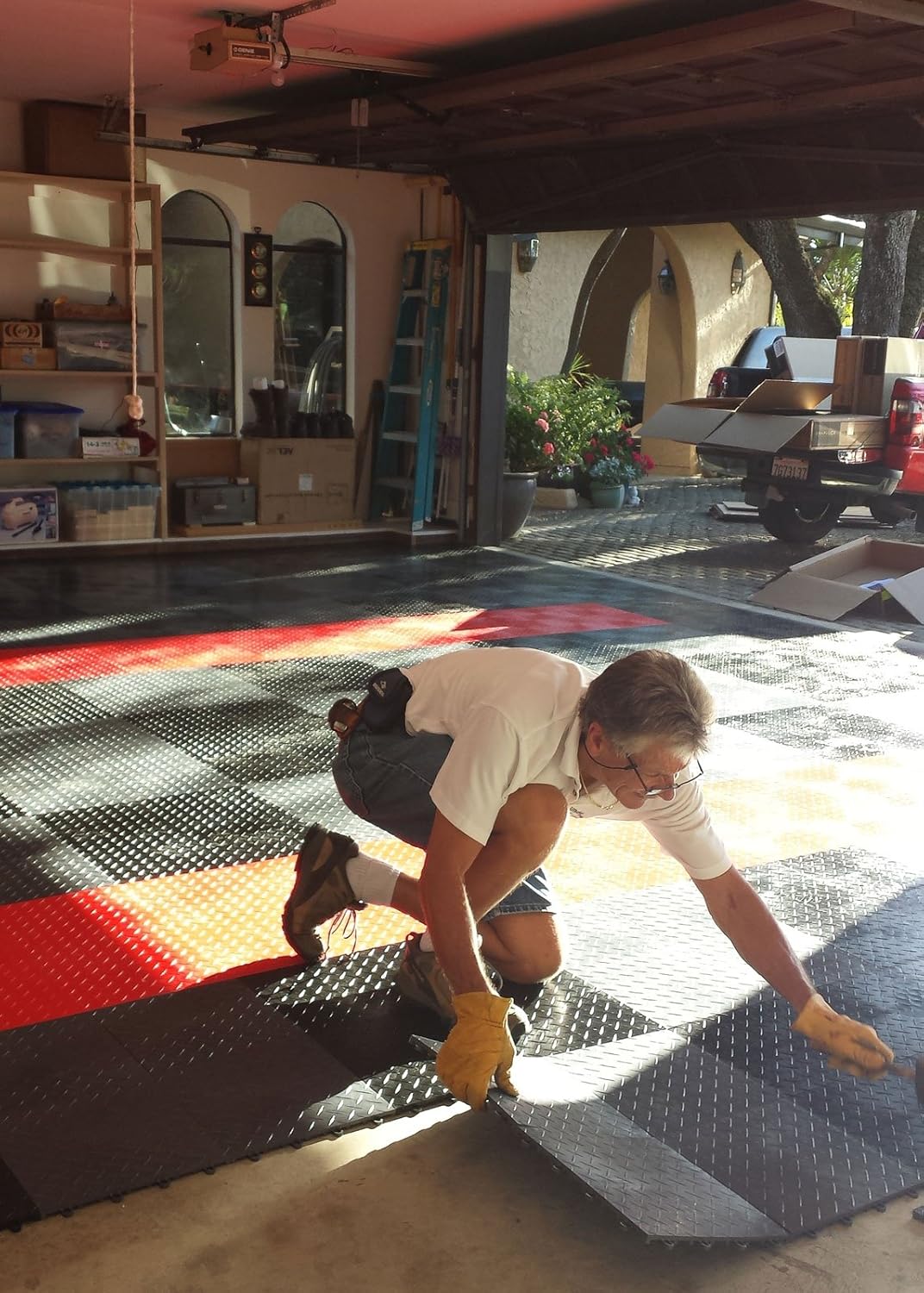 Big Floors RaceDeck Diamond Plate Design, Durable Interlocking Modular Garage Flooring Tile (Beige, 48 Pack of 12 x 12" Tiles)